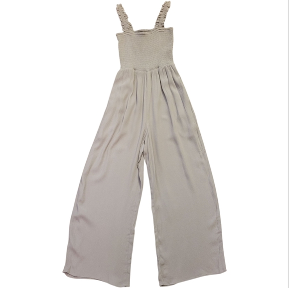 NWT Aritzia Wilfred Wide Leg Smocked Jumpsuit in 'Gull Grey'  - Size 2XS - Picture 3 of 7